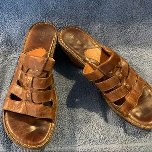 Born Women’s size 11 sandals